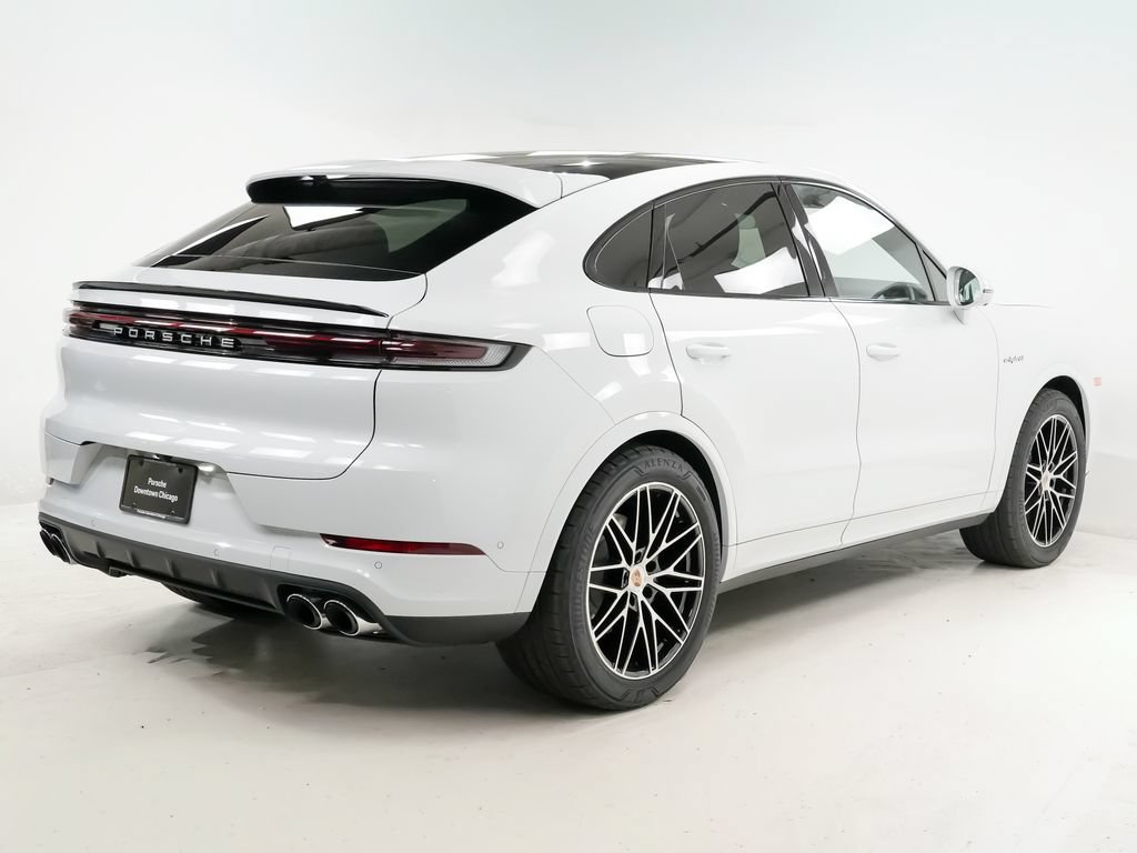 New 2026 Porsche Cayenne E-Hybrid Coupe AWD/4WD image 10