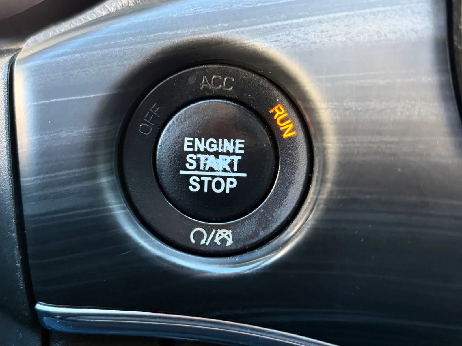 Used 2020 Jeep Grand Cherokee Limited AWD/4WD image 25