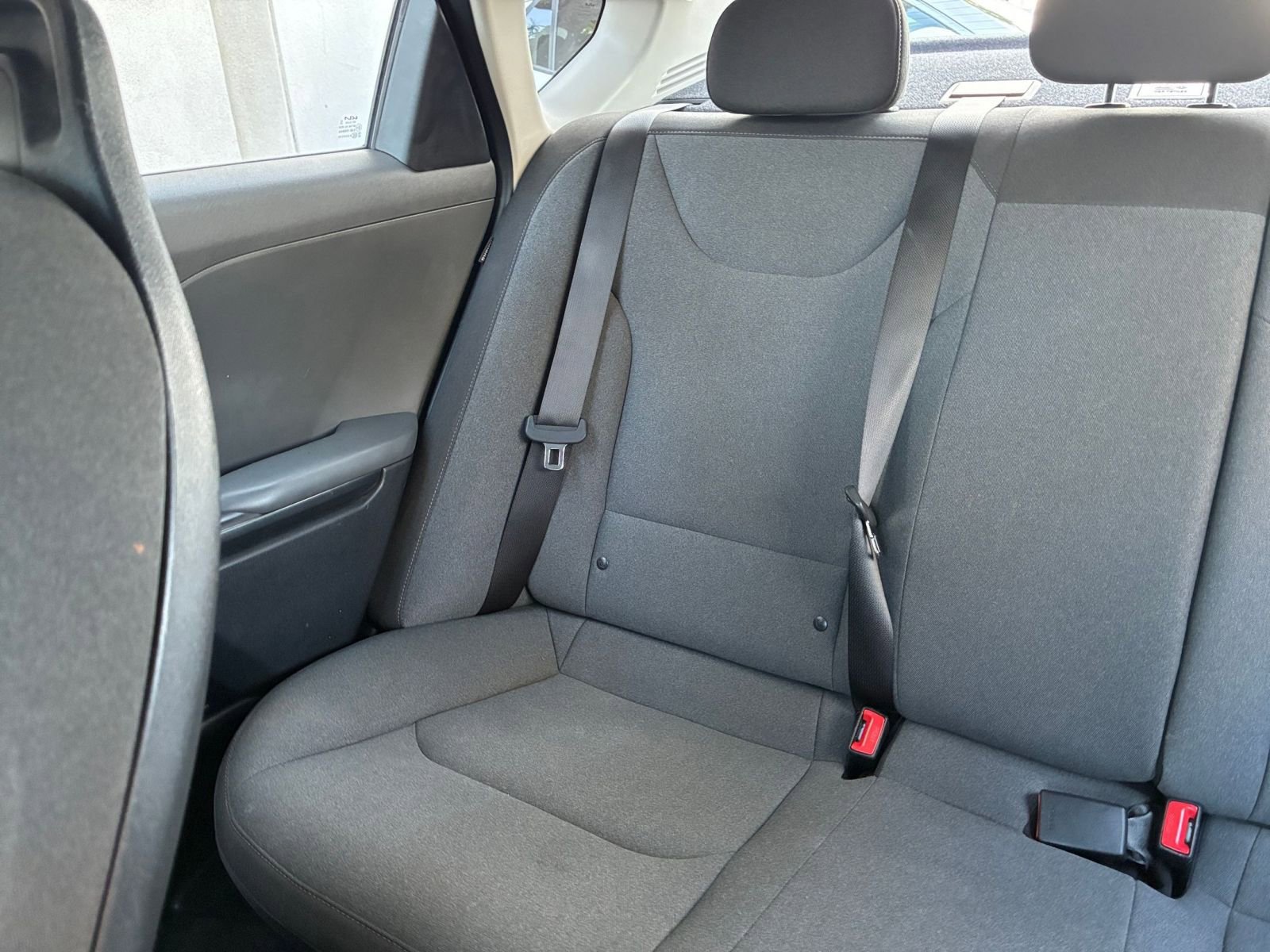 Used 2025 Kia K4 LXS image 38