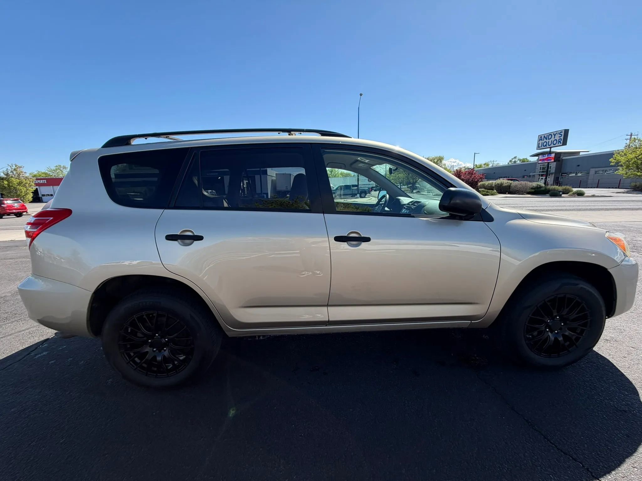 Used 2011 Toyota RAV4 4WD w/ Base L4 Extra Value Pkg image 5
