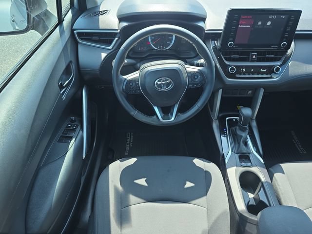 Used 2022 Toyota Corolla Cross LE AWD/4WD image 12