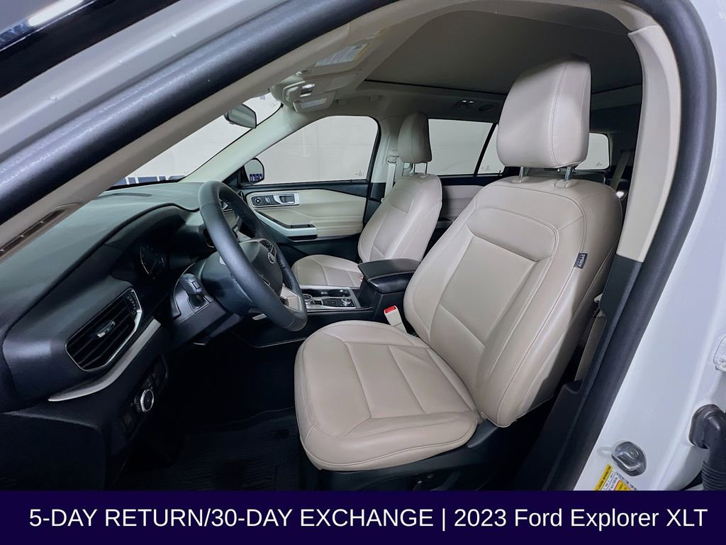 Used 2023 Ford Explorer XLT w/ Equipment Group 202A image 13