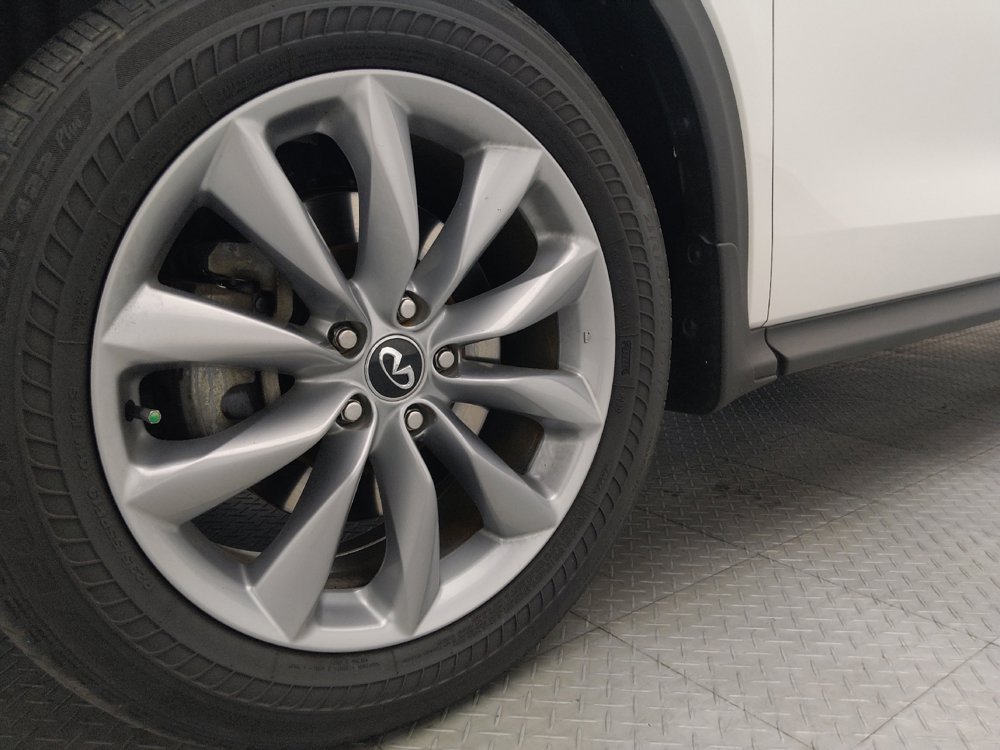 Used 2019 INFINITI QX50 Luxe FWD image 31