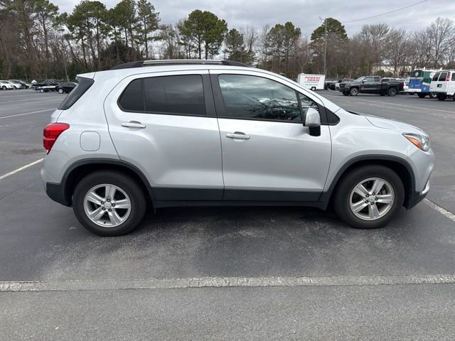 Used 2021 Chevrolet Trax LT w/ LT Convenience Package image 6
