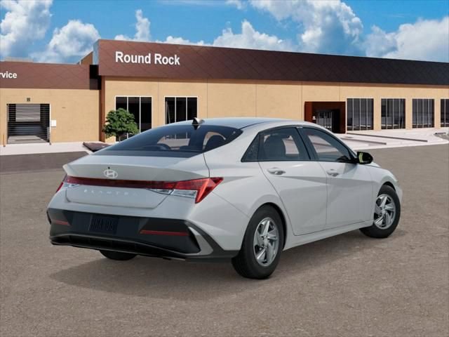 New 2026 Hyundai Elantra SE FWD image 4