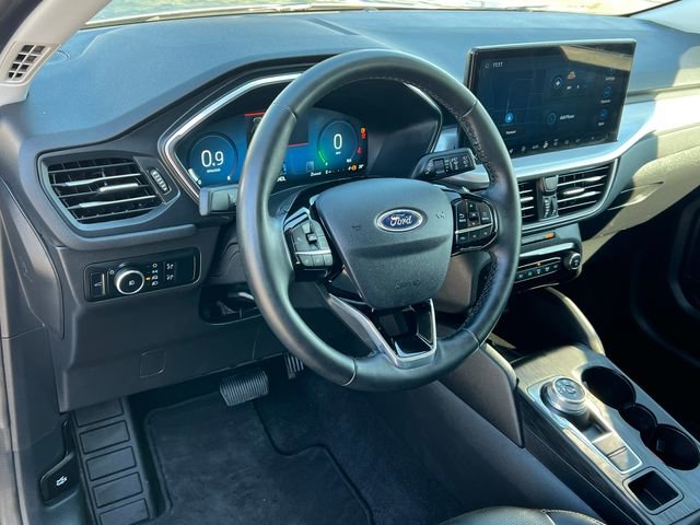 Used 2024 Ford Escape Platinum image 17