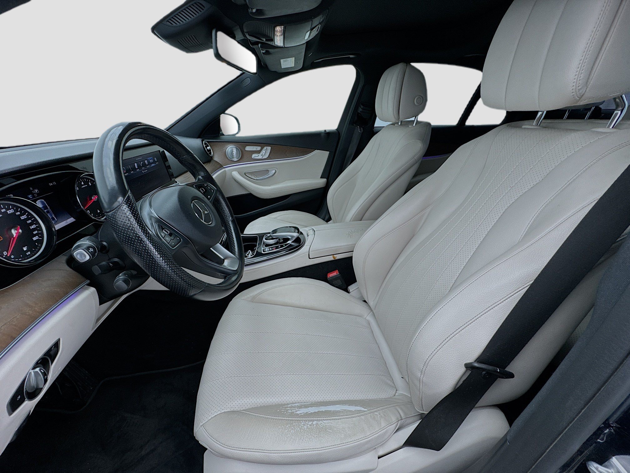 Used 2017 Mercedes-Benz E 300 image 13