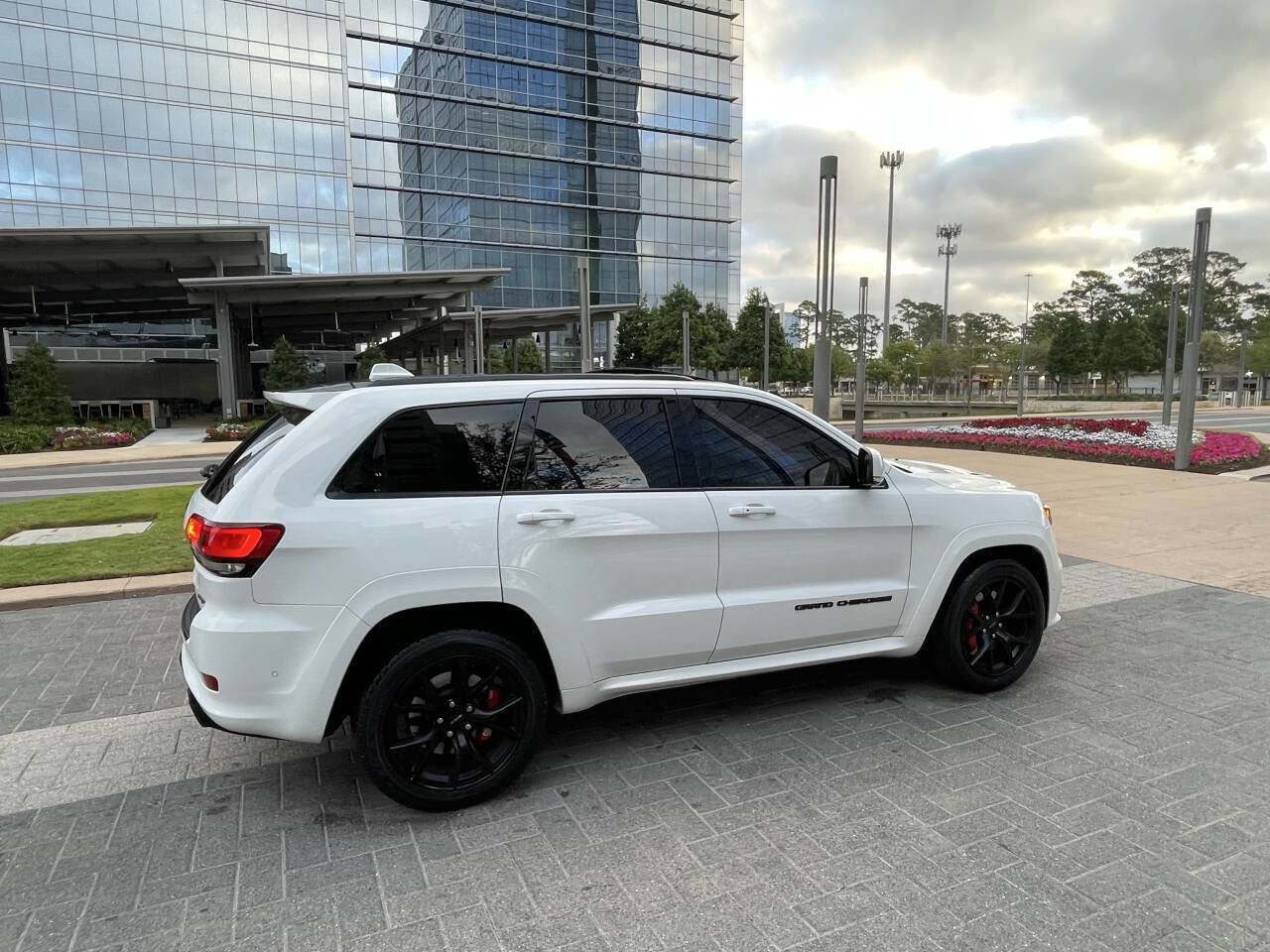 Used 2020 Jeep Grand Cherokee SRT AWD/4WD image 29