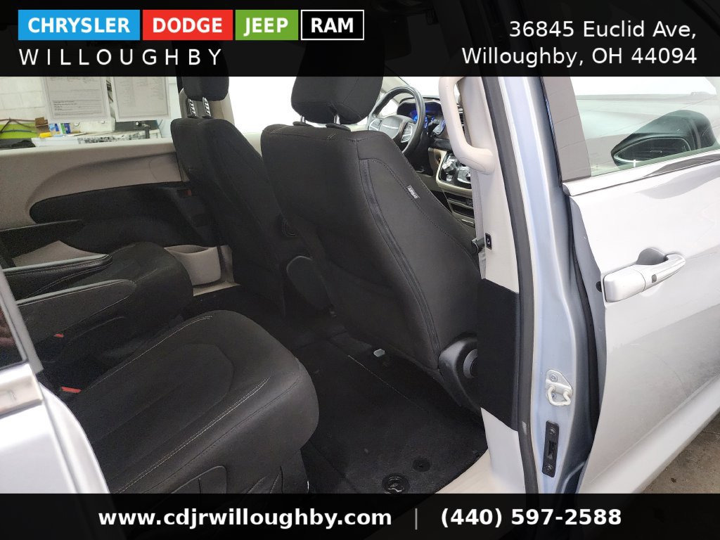 Used 2023 Chrysler Voyager LX FWD image 30