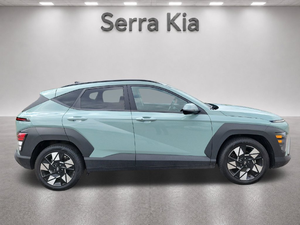 Used 2025 Hyundai Kona SEL FWD image 7