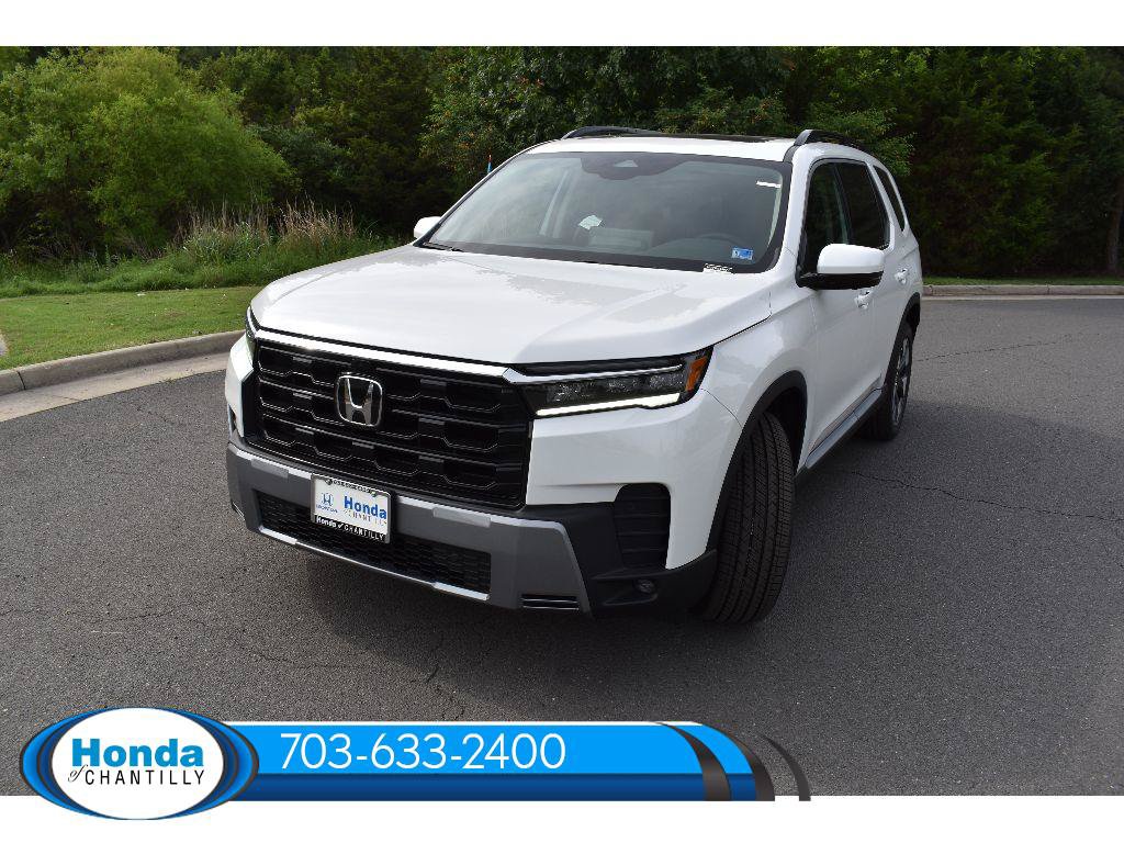 New 2026 Honda Pilot Touring image 3