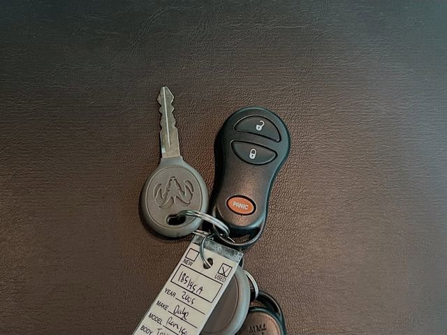 Used 2005 Dodge Ram 1500 Truck 2WD Quad Cab image 32