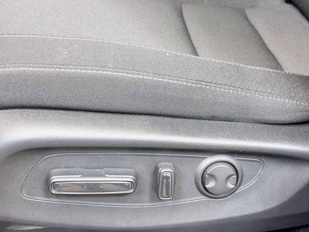 Used 2026 Honda CR-V EX image 12
