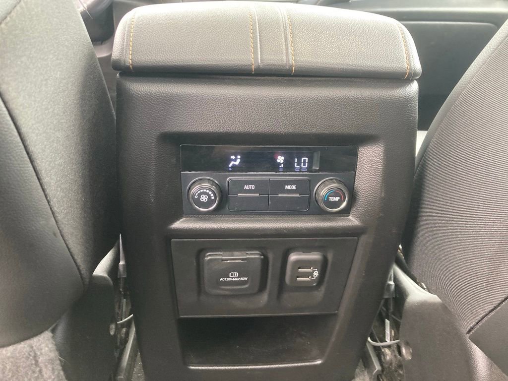 Used 2019 Chevrolet Traverse RS w/ LPO, Floor Liner Package AWD/4WD image 18