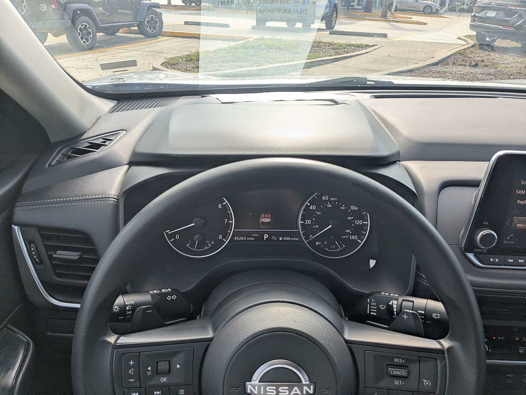 Used 2024 Nissan Rogue S AWD/4WD image 28