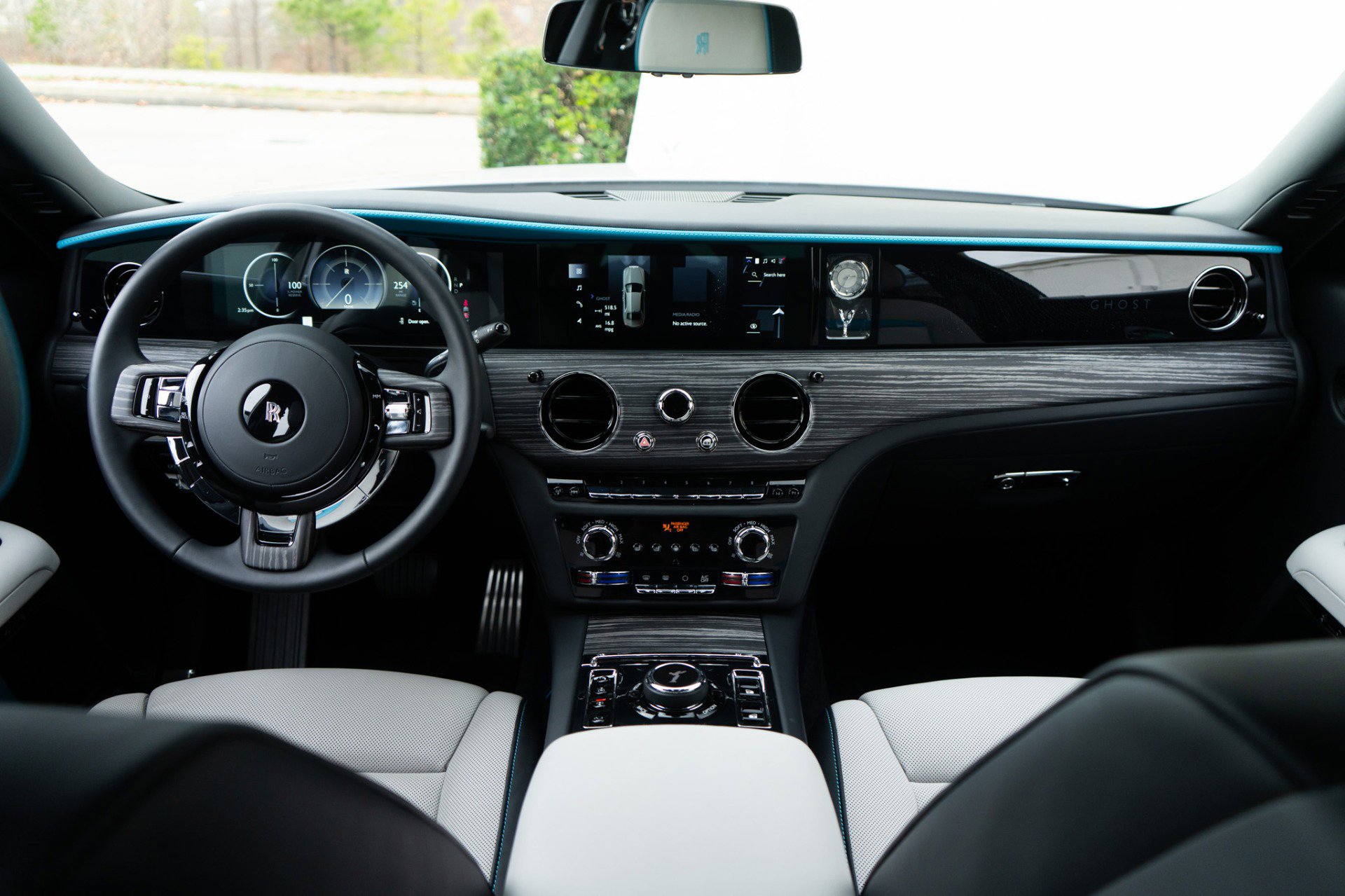 Used 2025 Rolls-Royce Ghost image 15
