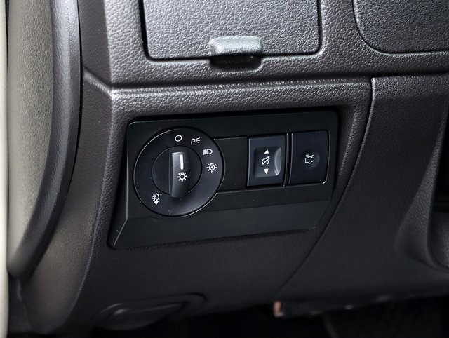 Used 2011 Ford Fusion Hybrid w/ 502A Rapid Spec Order Code image 25