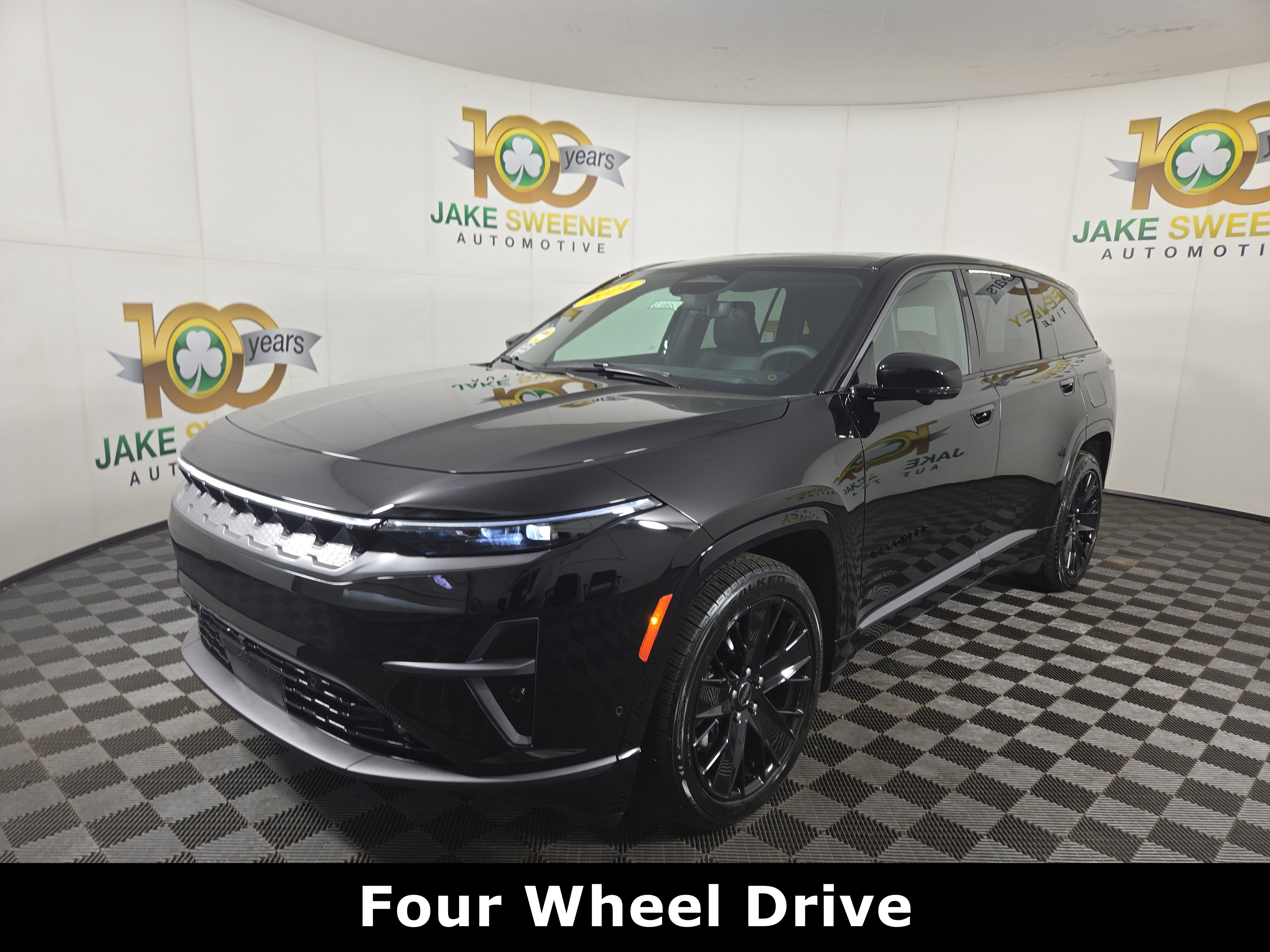 Used 2024 Jeep Wagoneer Launch Edition image 3