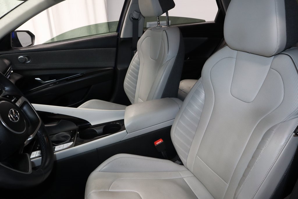 Certified 2023 Hyundai Elantra Limited image 25