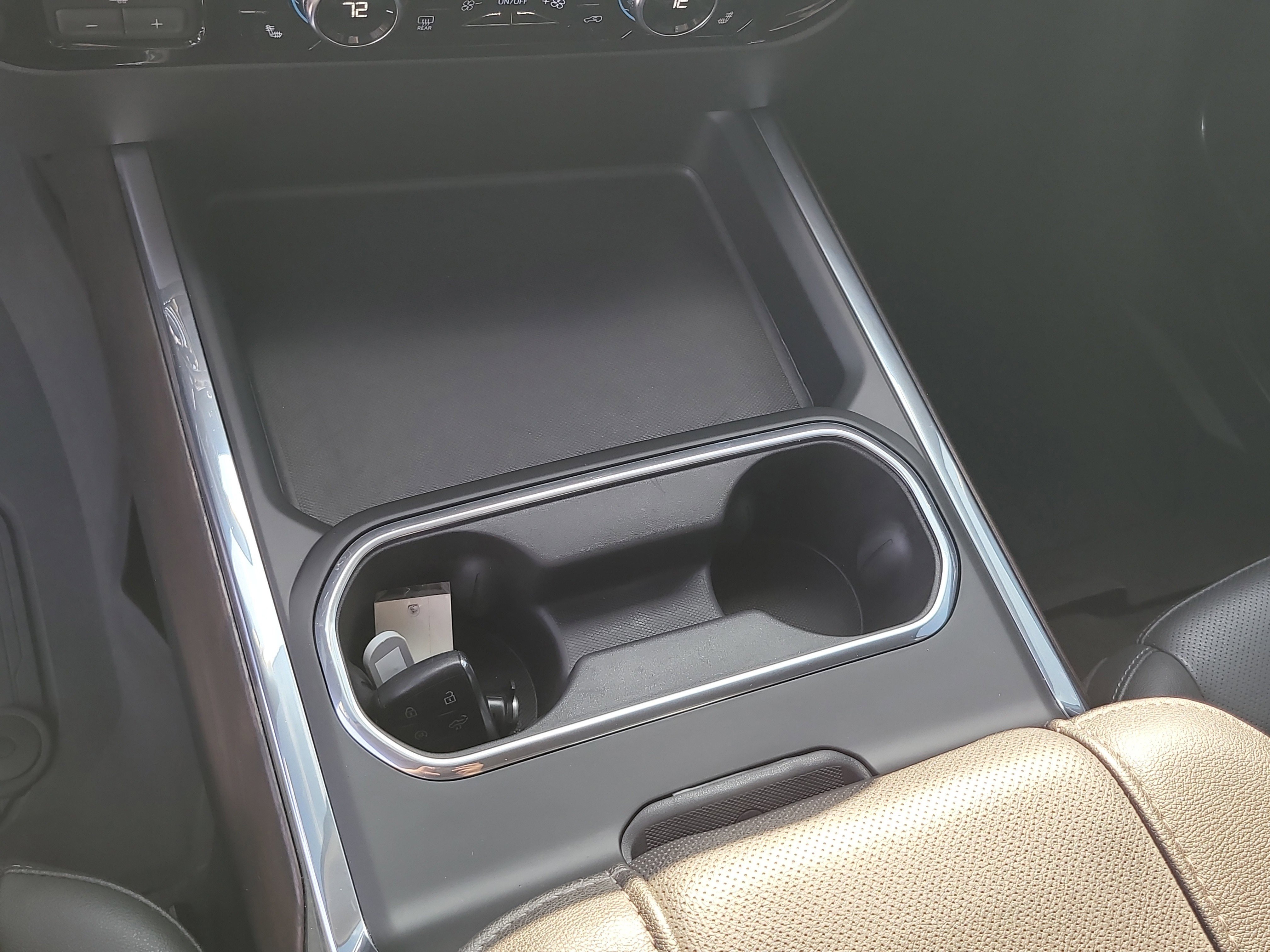 Used 2024 GMC Sierra 2500 SLT w/ SLT Premium Package image 24