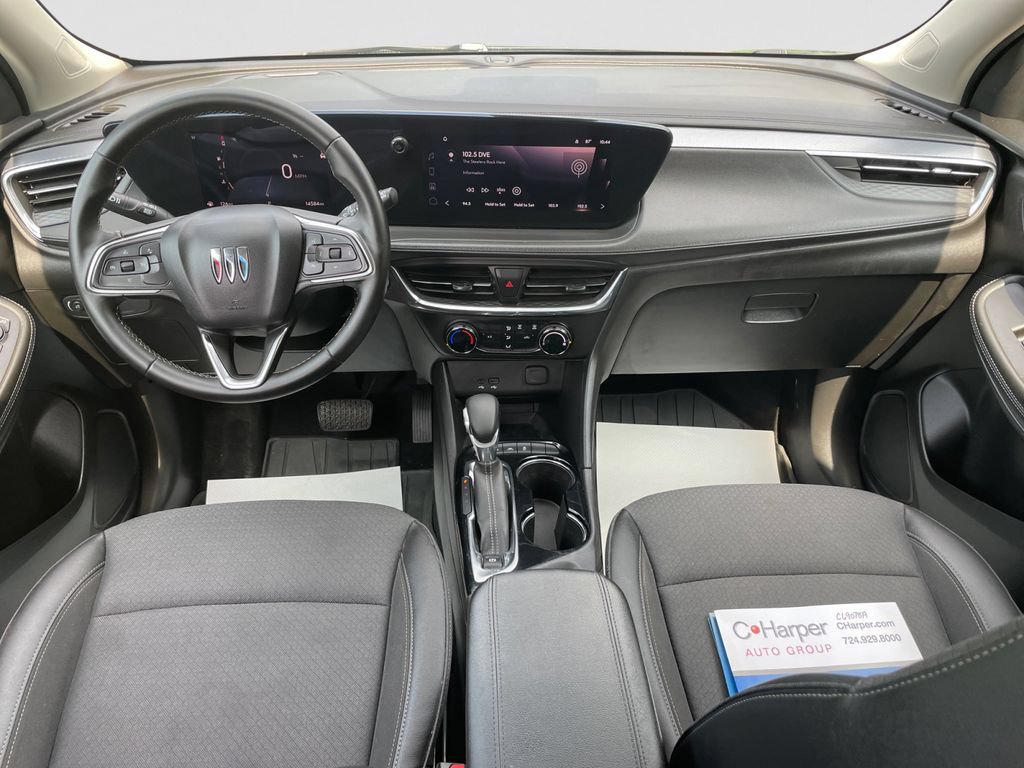 Used 2025 Buick Encore GX Preferred AWD/4WD image 31