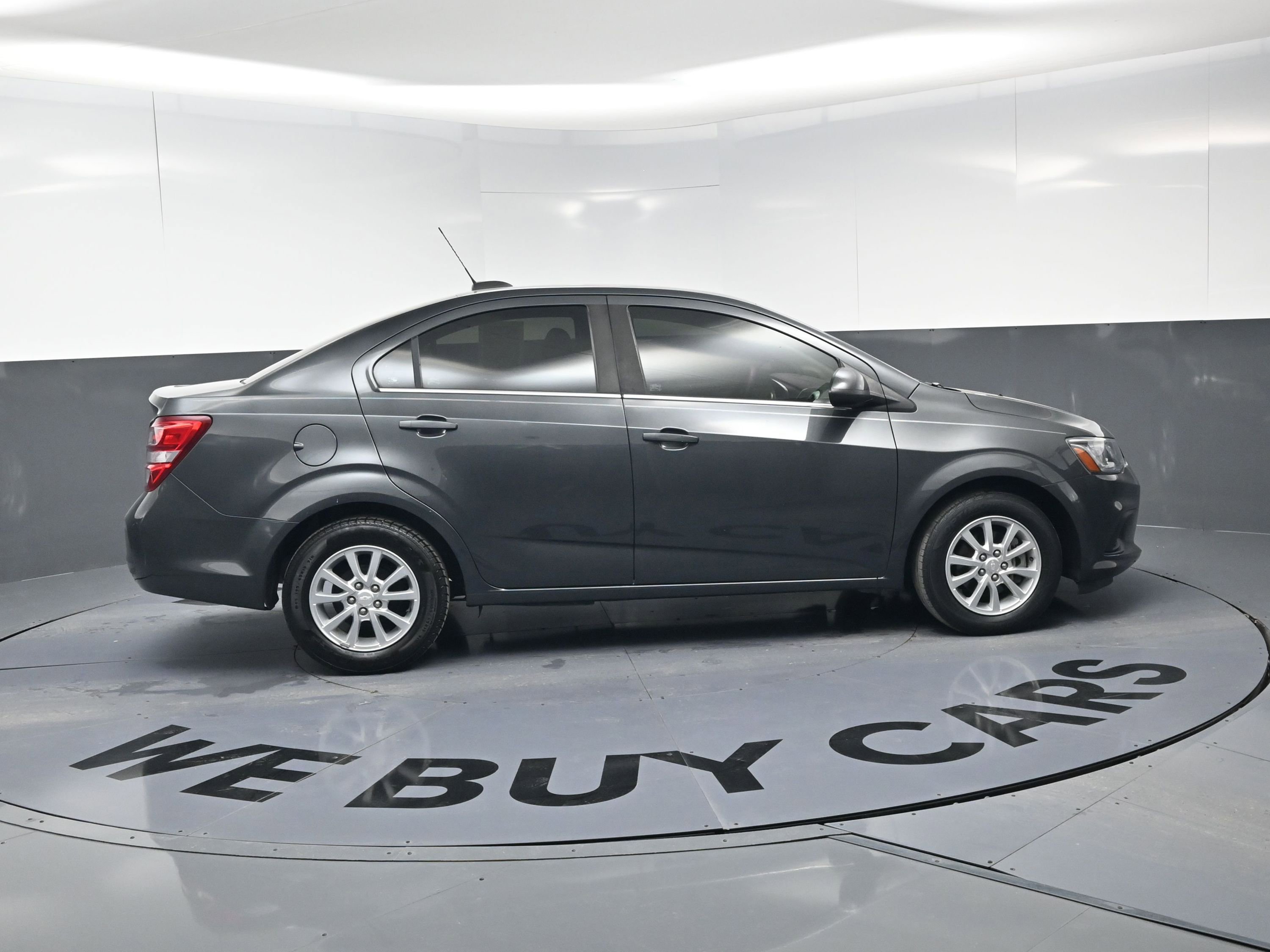 Used 2020 Chevrolet Sonic LT image 10