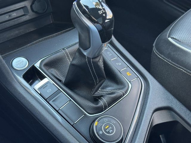 Used 2022 Volkswagen Tiguan SEL R-Line AWD/4WD image 33