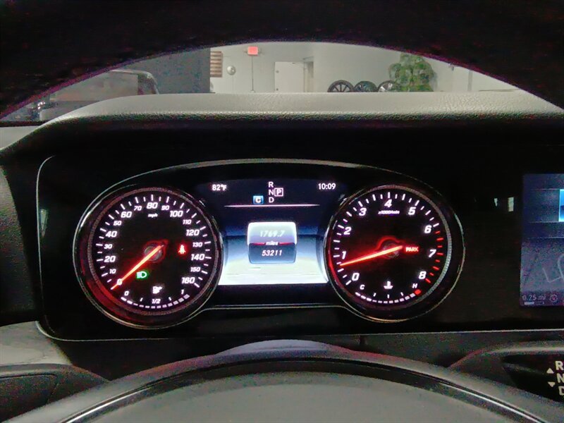 Used 2017 Mercedes-Benz E 300 4MATIC image 22