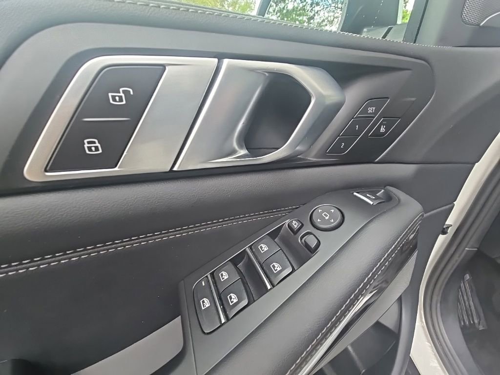 Used 2024 BMW X5 sDrive40i RWD image 12