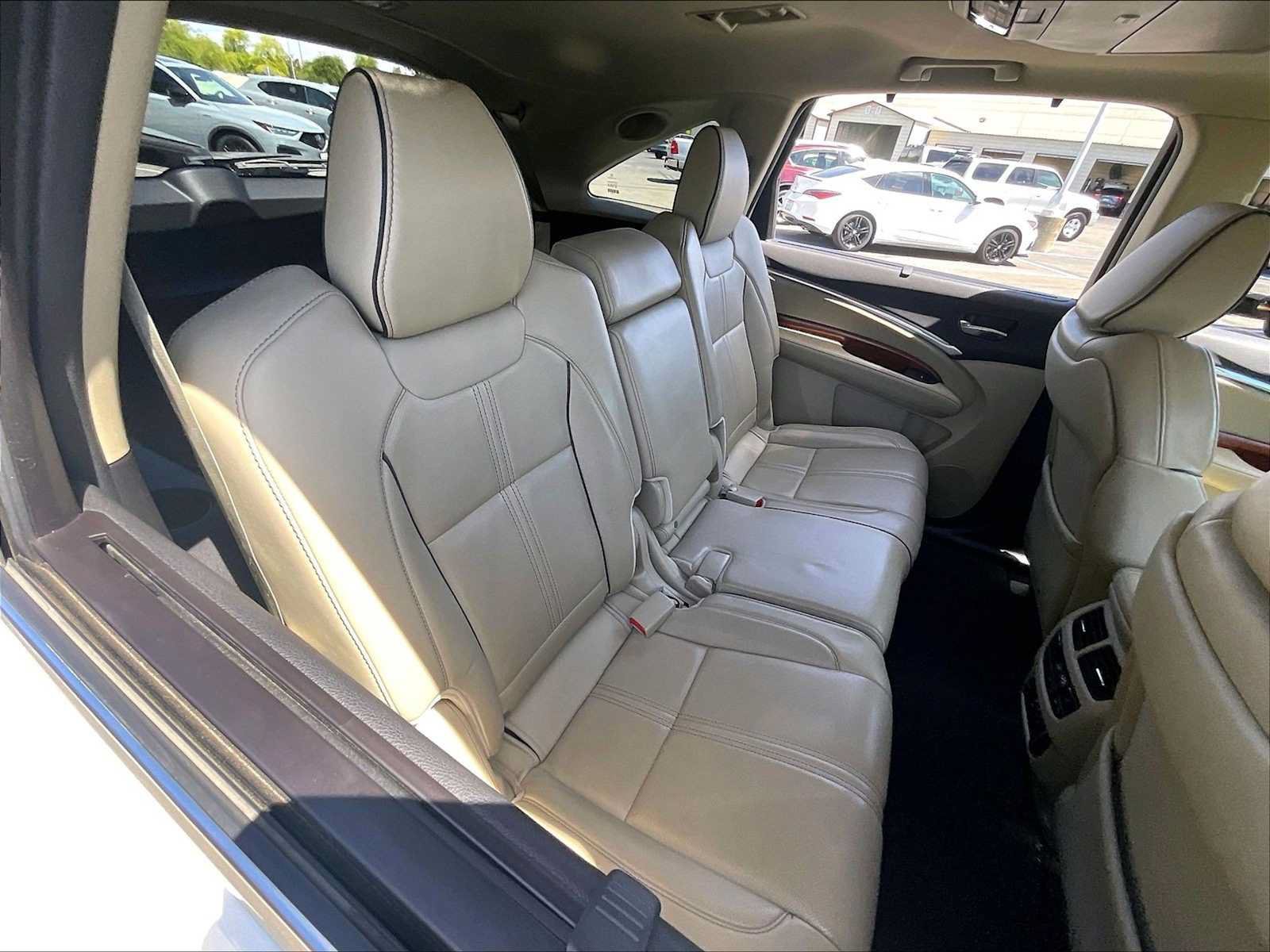 Used 2017 Acura MDX SH-AWD image 28