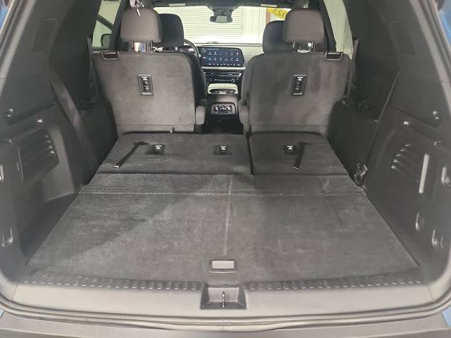Used 2025 Chevrolet Traverse LT FWD image 34