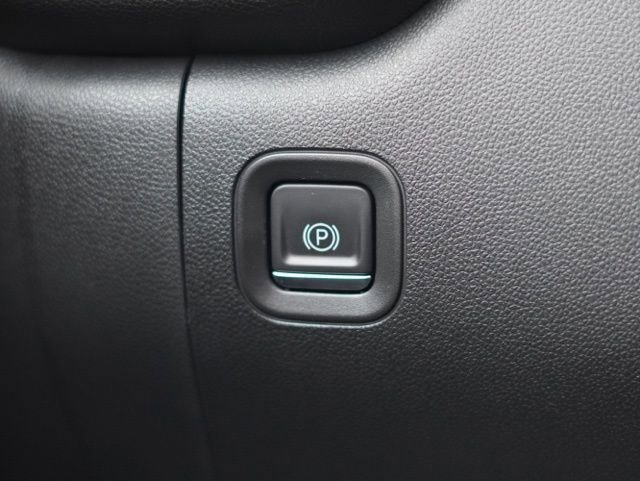 Used 2021 Chevrolet Silverado 1500 Custom Trail Boss w/ Safety Confidence Package image 24