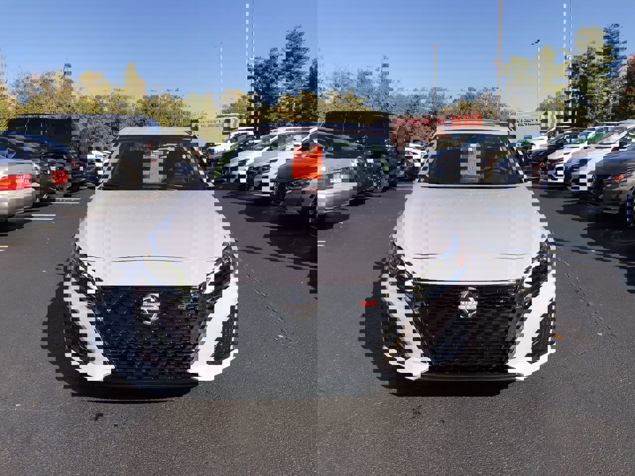 New 2025 Nissan Altima 2.5 SR w/ SR Premium Package image 16