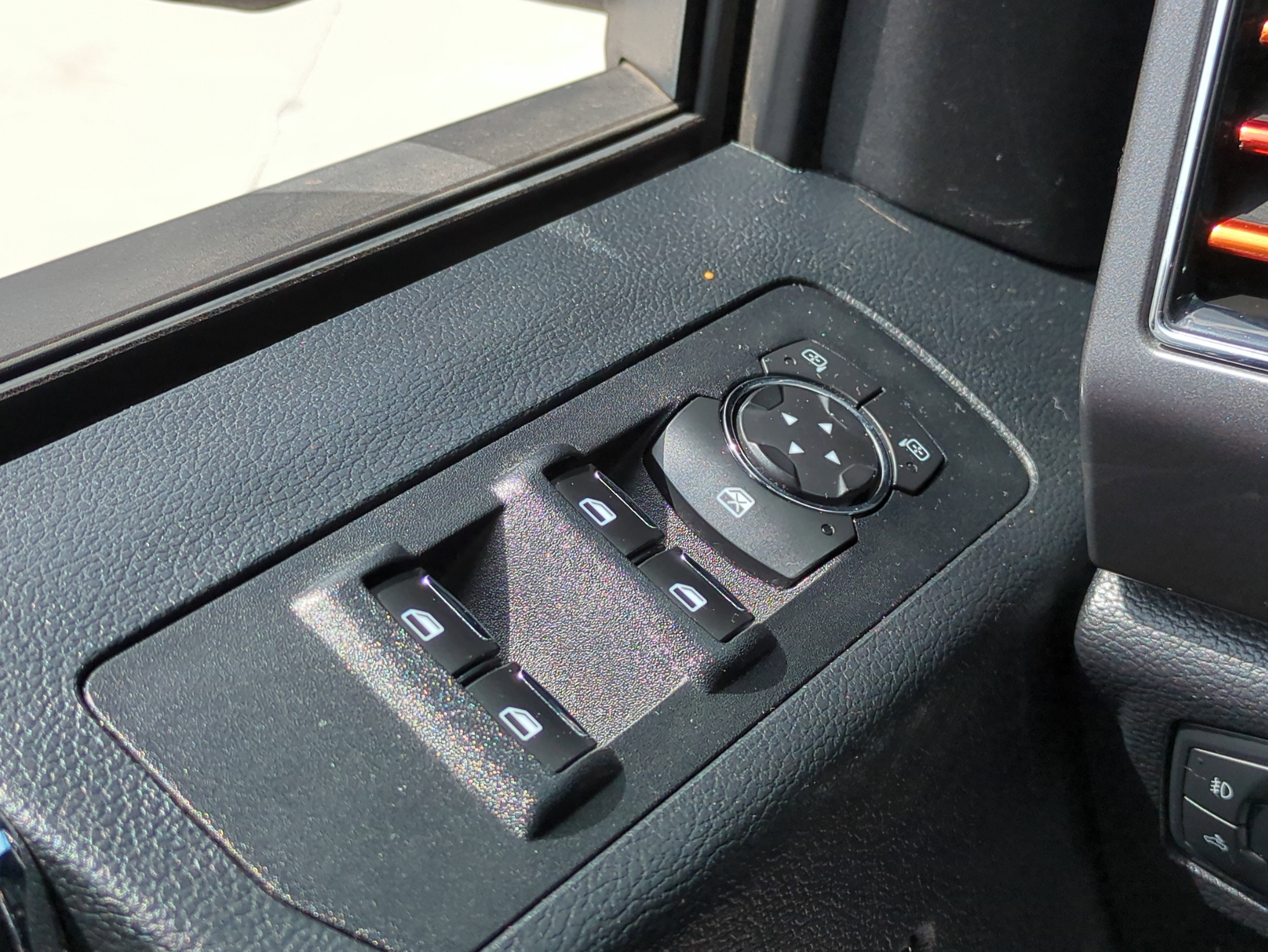 Used 2018 Ford F150 XLT w/ Equipment Group 302A Luxury image 25