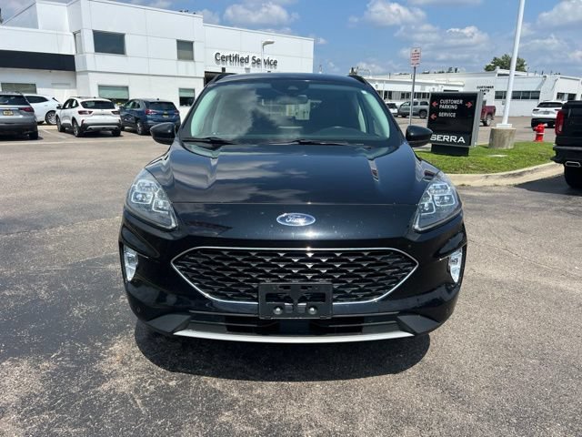 Used 2022 Ford Escape Titanium AWD/4WD image 2