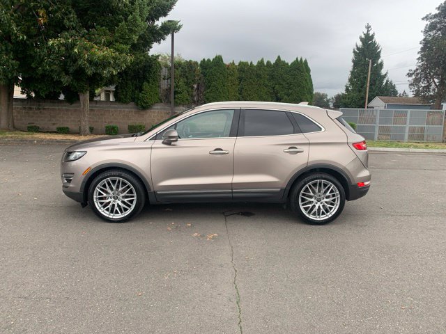 Used 2019 Lincoln MKC Reserve AWD/4WD image 2