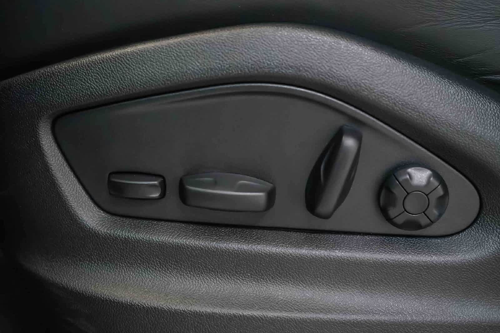 Certified 2026 Porsche Cayenne Coupe AWD/4WD image 26