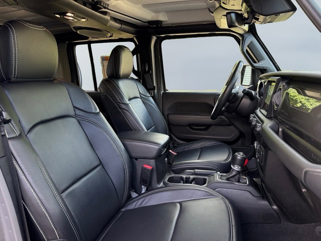 Used 2021 Jeep Gladiator Overland image 22
