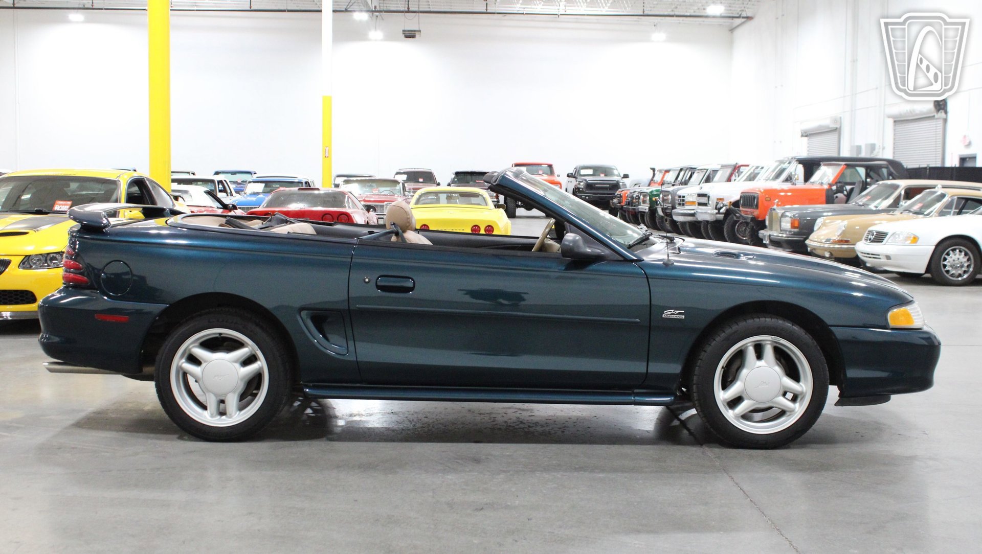 Used 1995 Ford Mustang GT RWD image 16