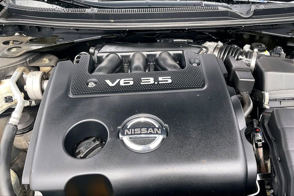 Used 2011 Nissan Altima 3.5 SR w/ 3.5SR Premium Pkg FWD image 11