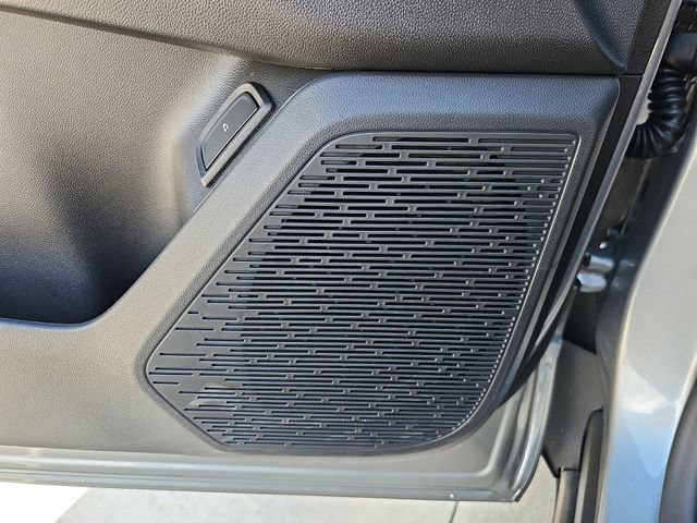 New 2026 Chevrolet Equinox ACTIV FWD image 24