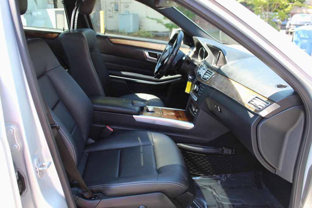 Used 2014 Mercedes-Benz E 350 Sedan w/ Premium 1 Package image 27
