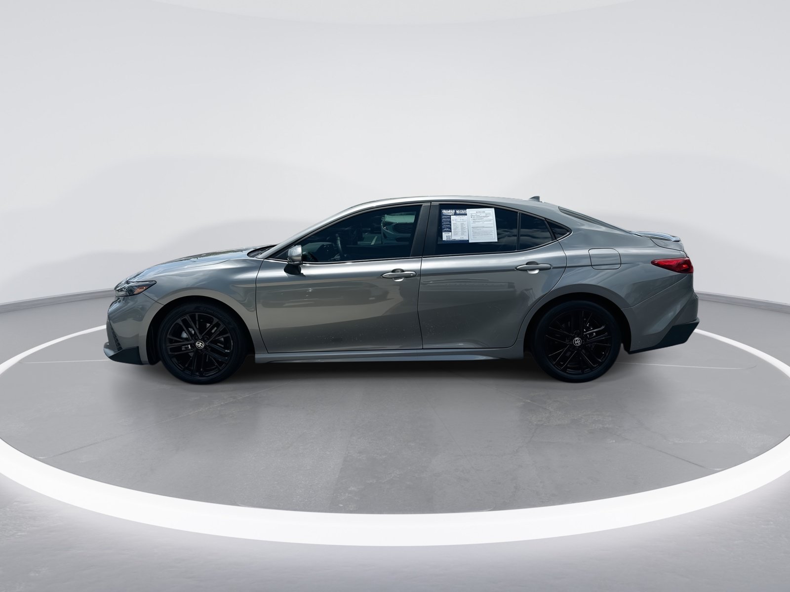 Used 2026 Toyota Camry SE w/ Multimedia Upgrade Package FWD image 6