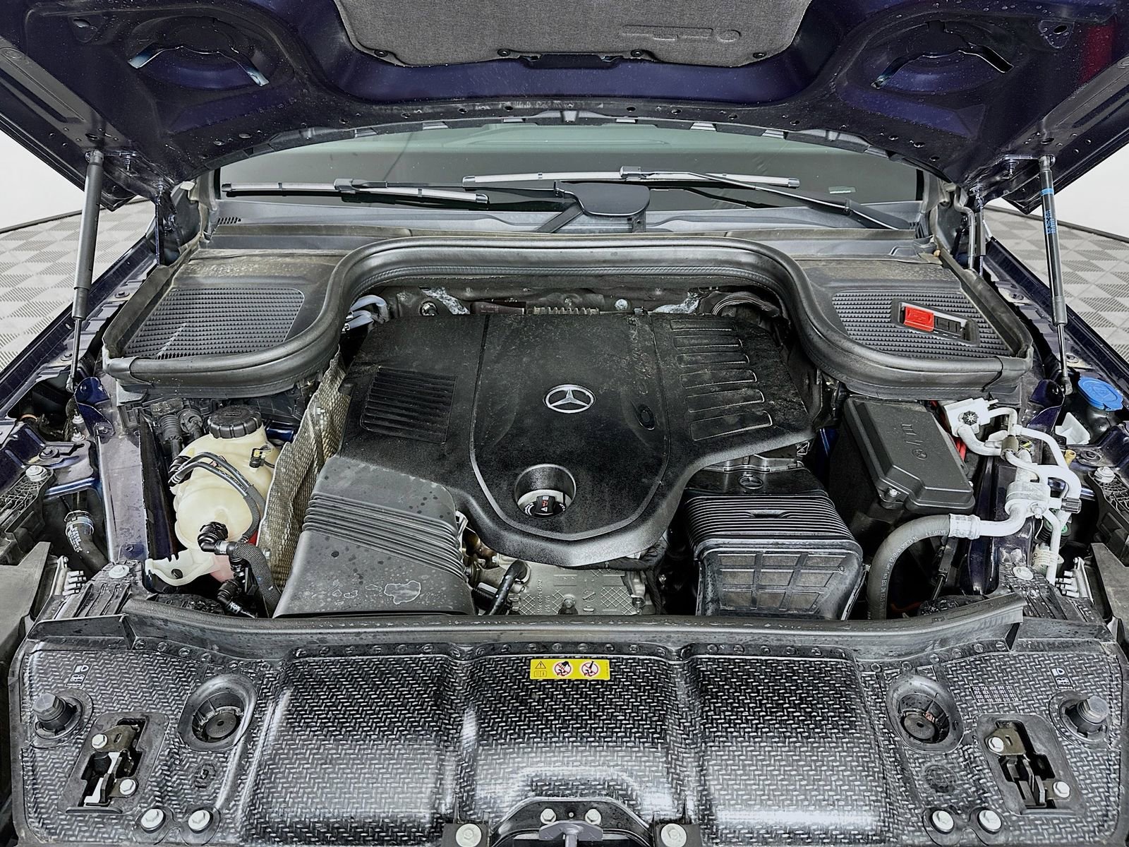 Used 2022 Mercedes-Benz GLS 450 4MATIC image 33