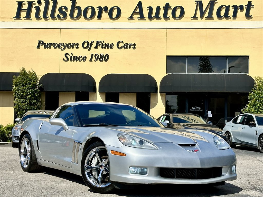 Used 2011 Chevrolet Corvette Grand Sport w/ Preferred Equipment Group RWD image 2