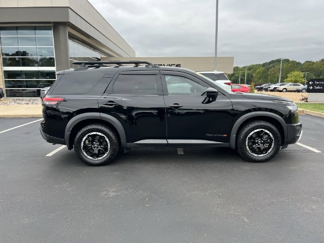 Used 2024 Nissan Pathfinder Rock Creek AWD/4WD image 2