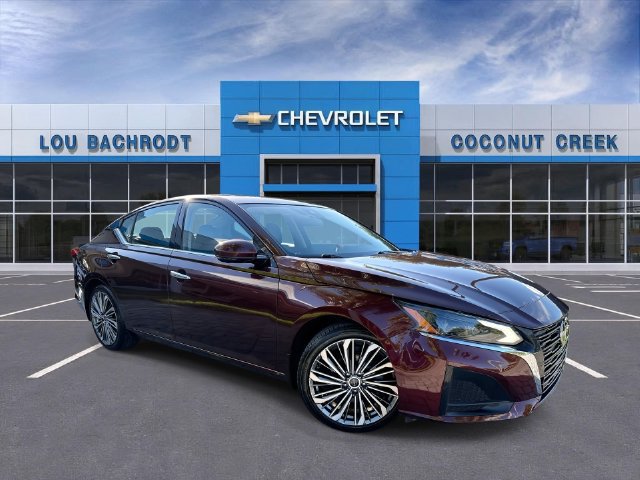 Used 2023 Nissan Altima 2.5 SL FWD image 1