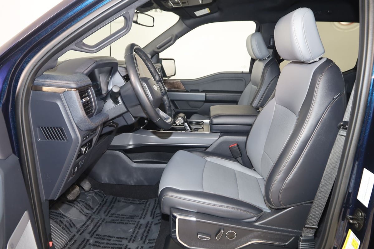 Used 2023 Ford F150 Lightning Lariat AWD/4WD image 12