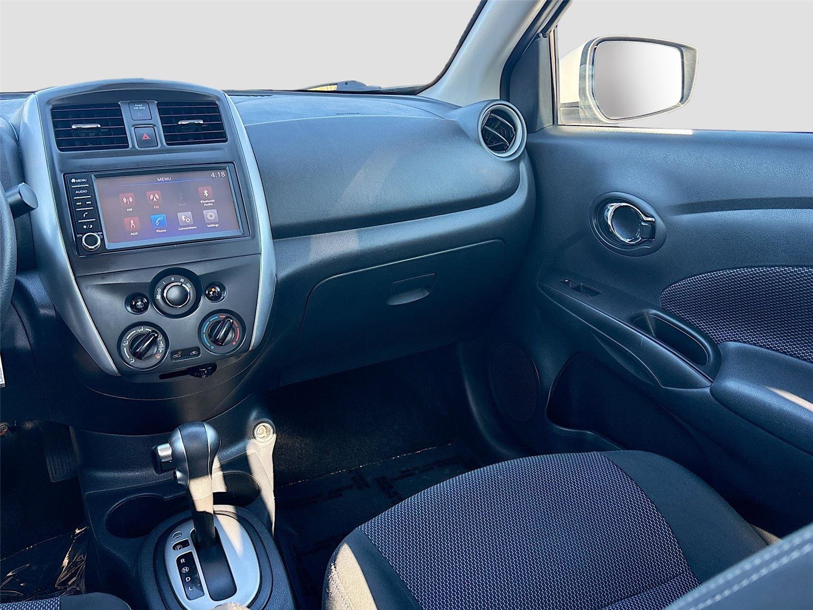 Used 2018 Nissan Versa SV image 23