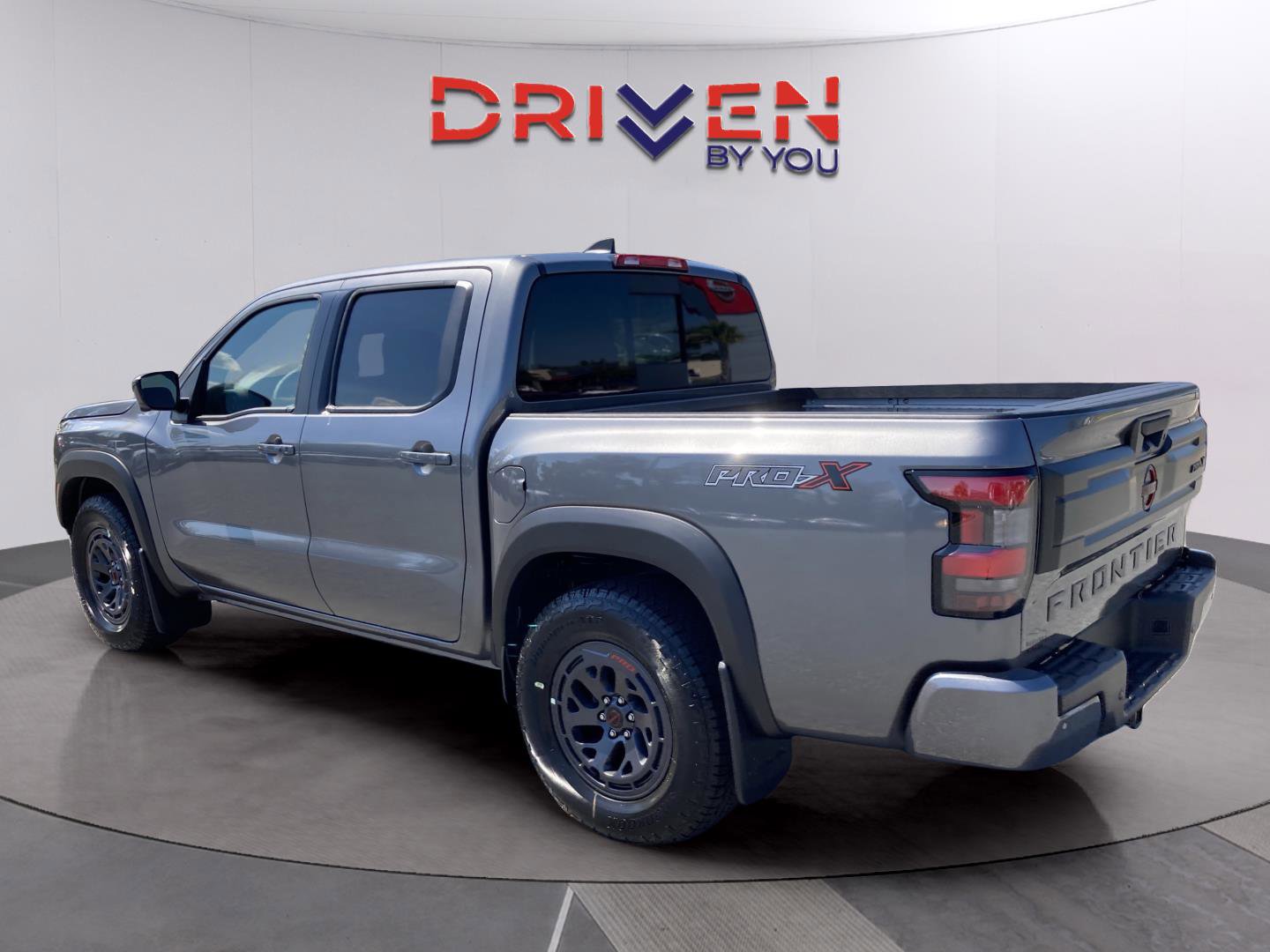 New 2026 Nissan Frontier Pro-X w/ Pro-X Convenience Package image 3